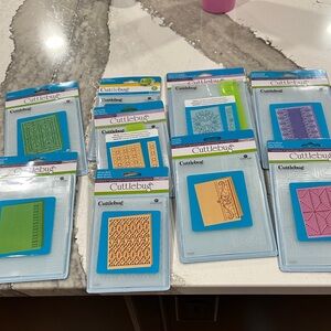 Cuttlebug Embossing Folders Set